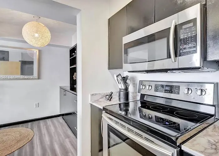 New Stunning 2Br Brickell Condo-Free Parking
